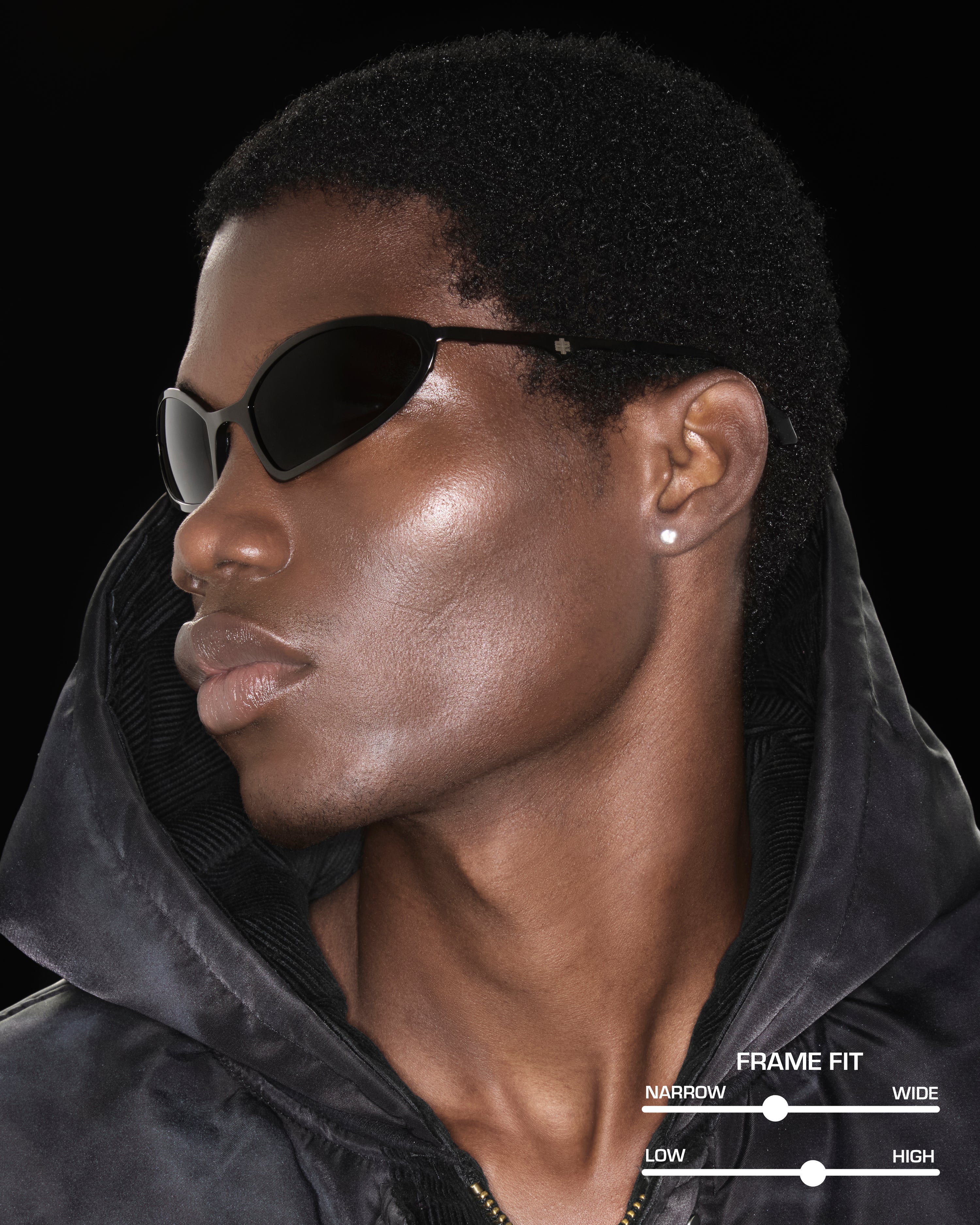 SEKRETAR RECTANGLE SUNGLASSES - BLACK